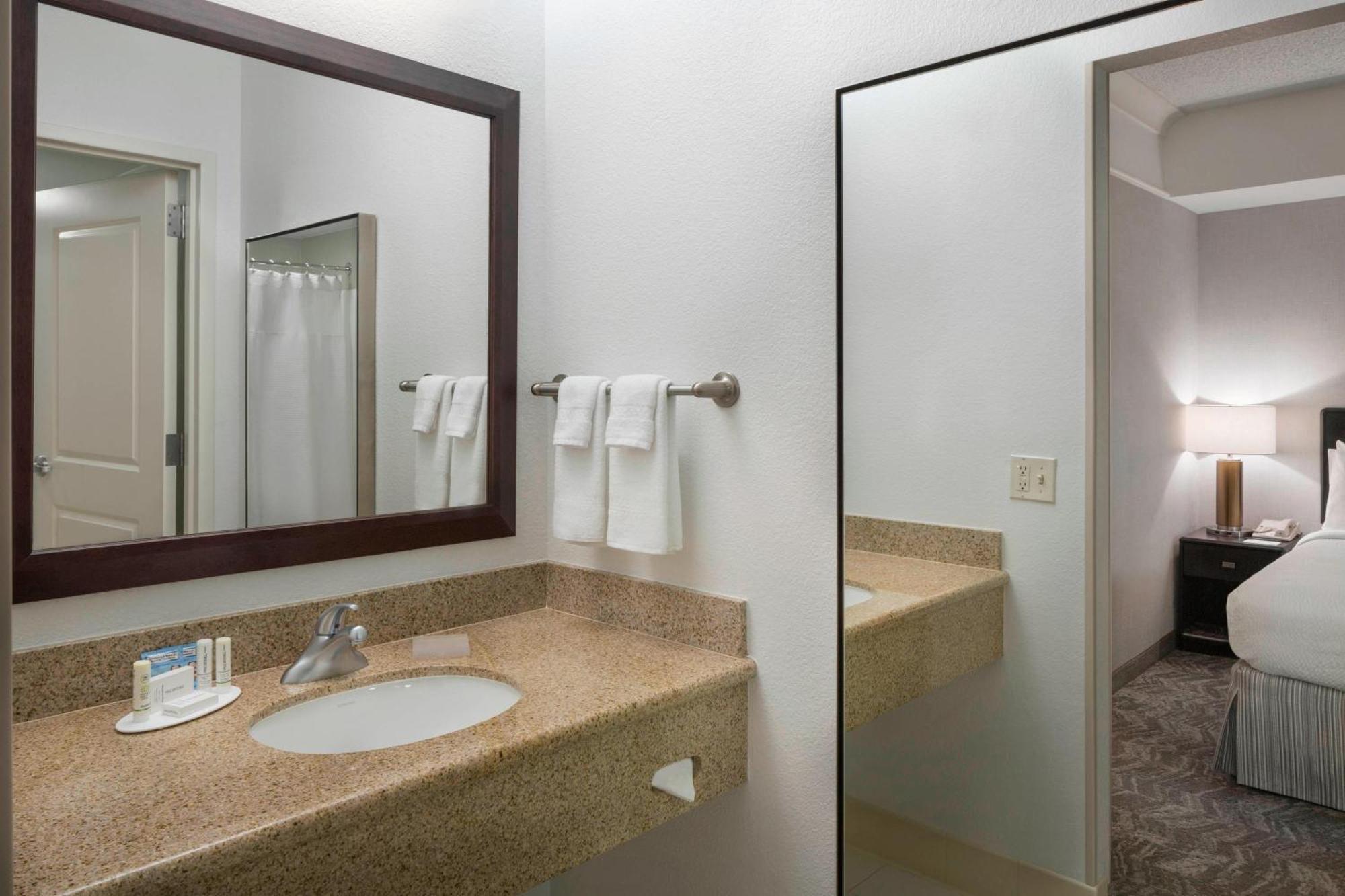 Springhill Suites Napa Valley Extérieur photo