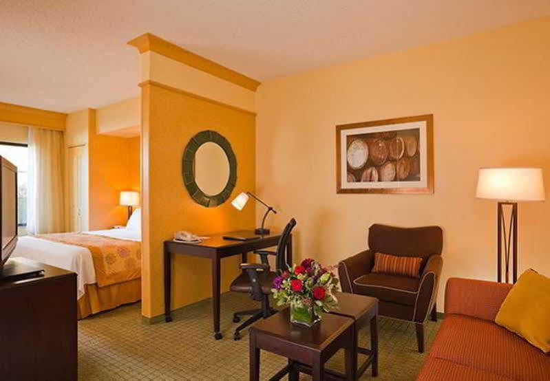 Springhill Suites Napa Valley Extérieur photo